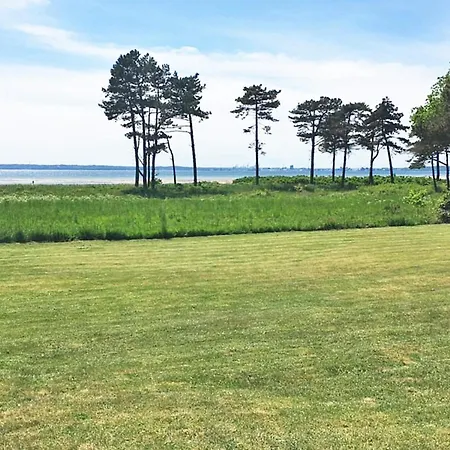 4 Person In Дом отдыха Knebel